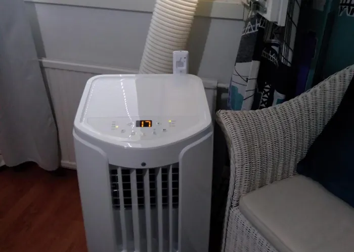 Kivistoe, 2 Km From Centrum, Free Wifi And Parking, No Smoking, Allergenes